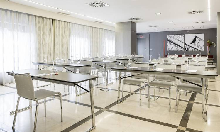 Salle Formación B Hotel ILUNION Aqua 4 Valence Salle Formación B Hotel ILUNION Aqua 4 Valence